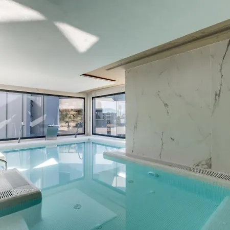 Ultimate - 3br Met Prive Tuin In Oasis 325 Apartment *