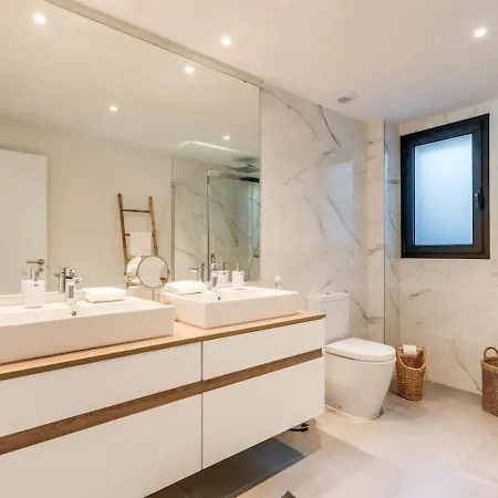 Ultimate - 3br Met Prive Tuin In Oasis 325 *