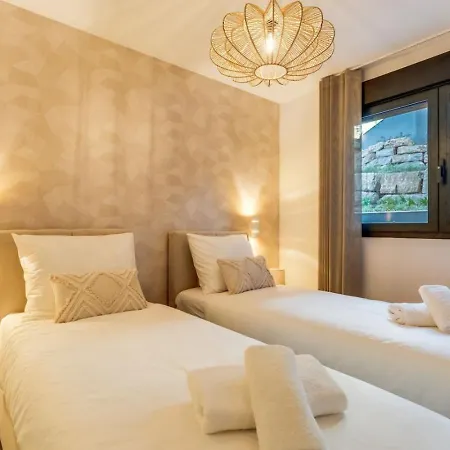 Ultimate - 3br Met Prive Tuin In Oasis 325 * エステポナ