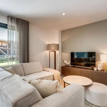 Ultimate - 3br Met Prive Tuin In Oasis 325 * Estepona